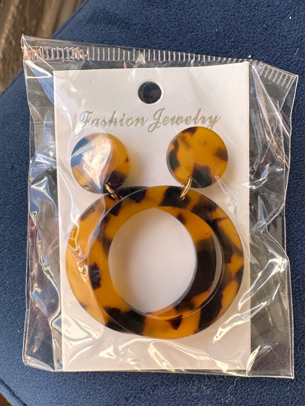 Lightweight Tortoiseshell Hoop Drop Earrings - Brown